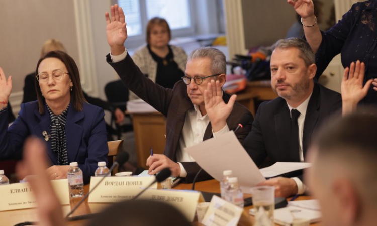 Облекченият ДДС режим за малки фирми мина и на второ гласуване в комисия